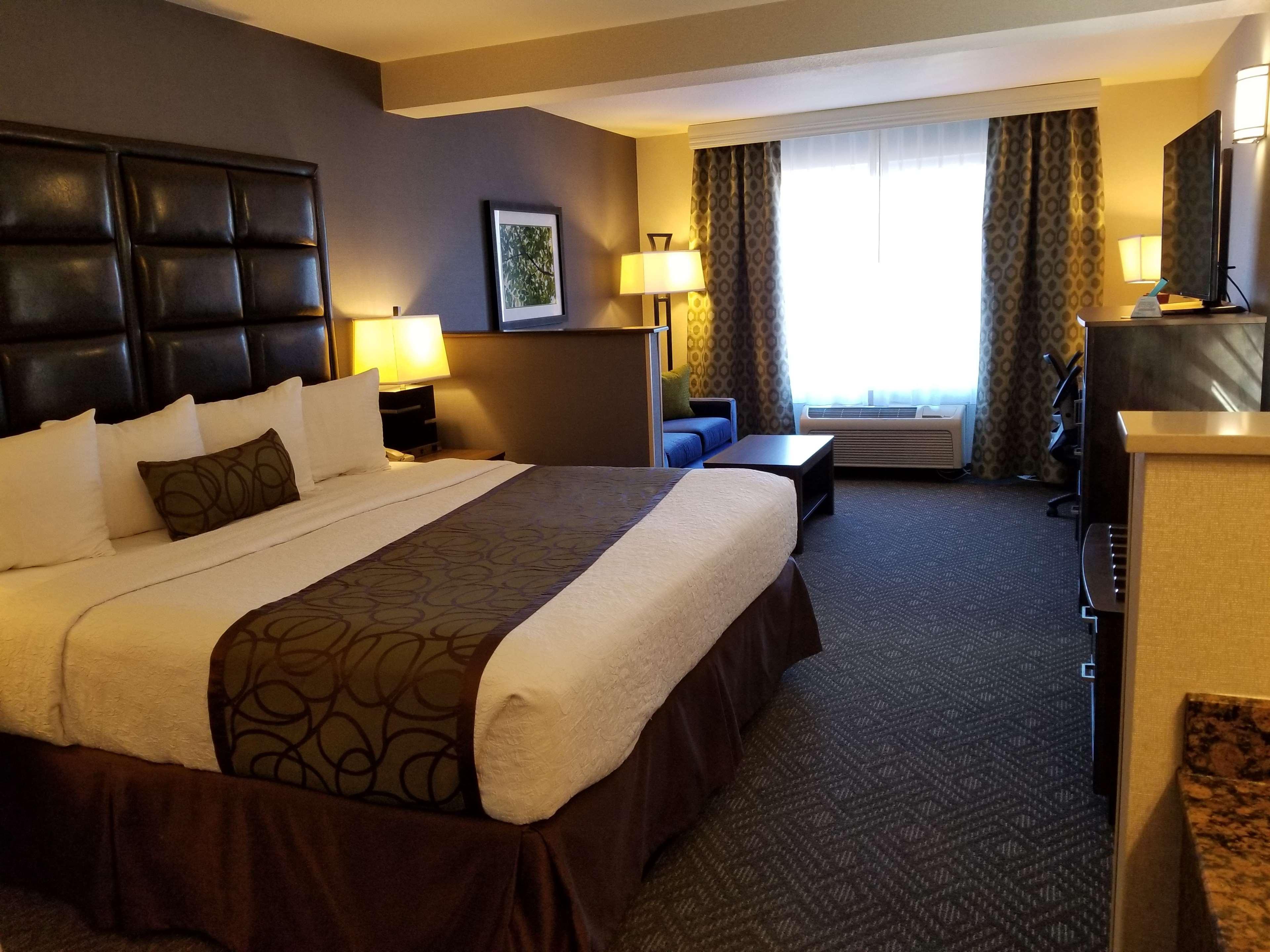 Best Western Plus Northwind Inn & Suites Тайгерд Экстерьер фото