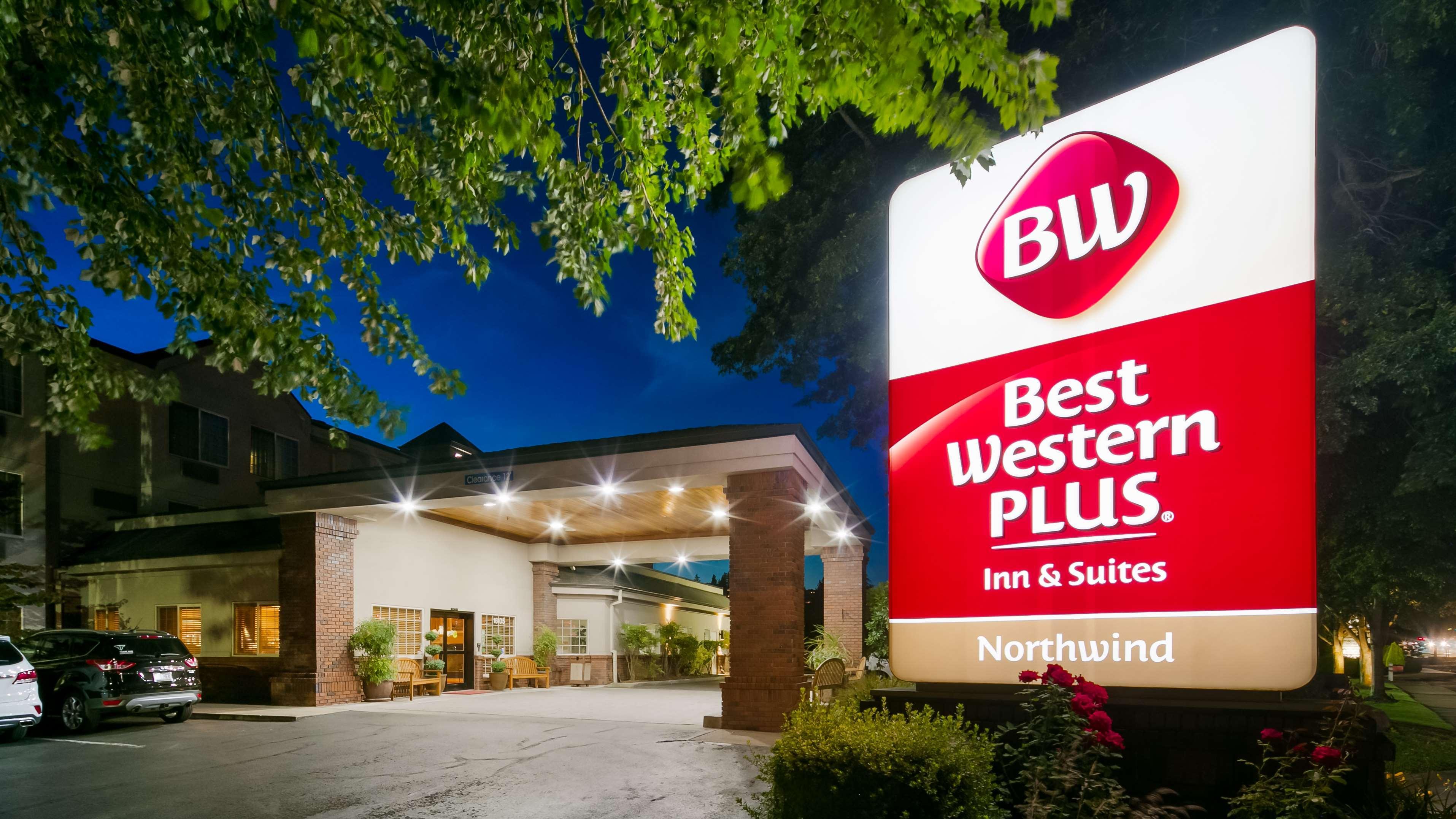Best Western Plus Northwind Inn & Suites Тайгерд Экстерьер фото